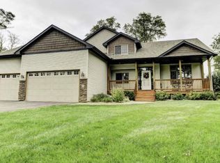 61 204th Ln NW, Oak Grove, MN 55011