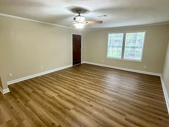 4th image of 513 Cherokee Ct