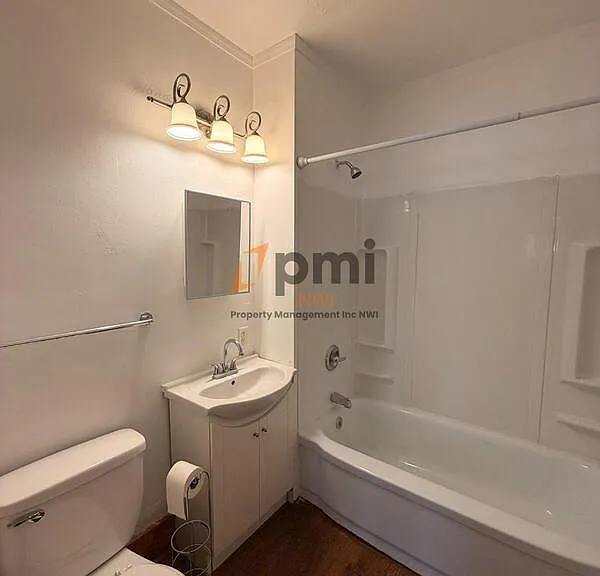 215 N Woodland Ave — Photo 11