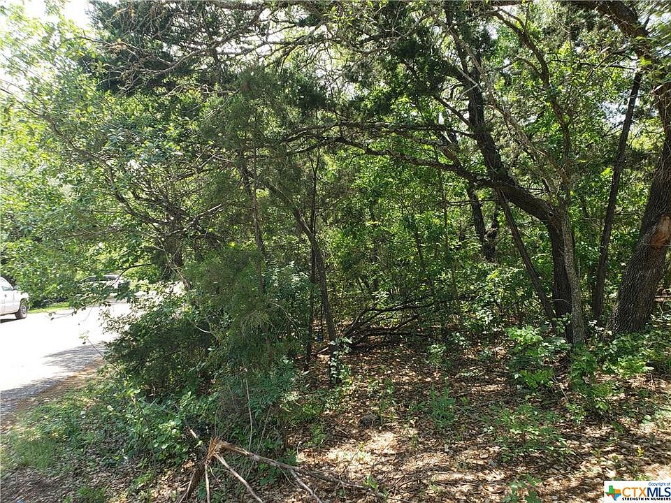 2nd image of 2664 Vista Trl