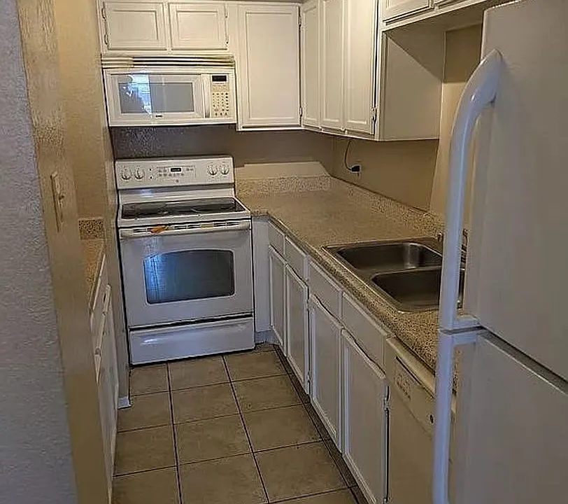 1608 Pecan Chase Cir #42