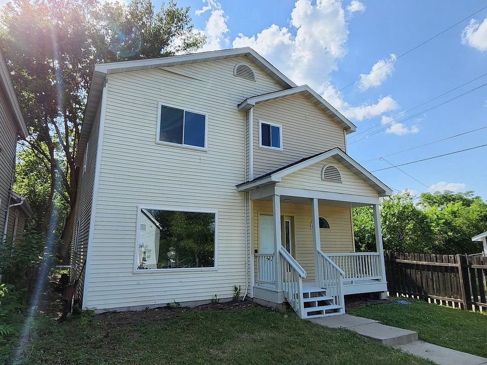 1st image of 1369 Marion St
