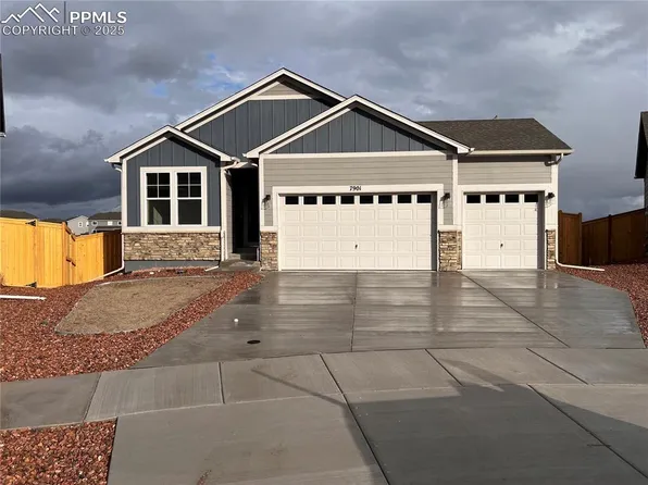 7901 Goldenray Pl, Colorado Springs, CO 80908