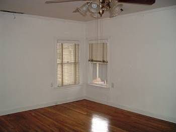 5th image of 725 N Heideke St