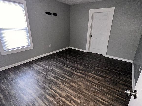 5th image of 1408 Highlawn Ave
