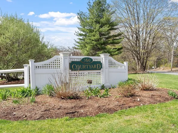 360 Littleton Rd Unit D2, Chelmsford, MA 01824