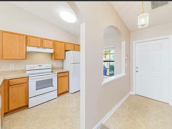 5th image of 738 Ginger Mill Dr