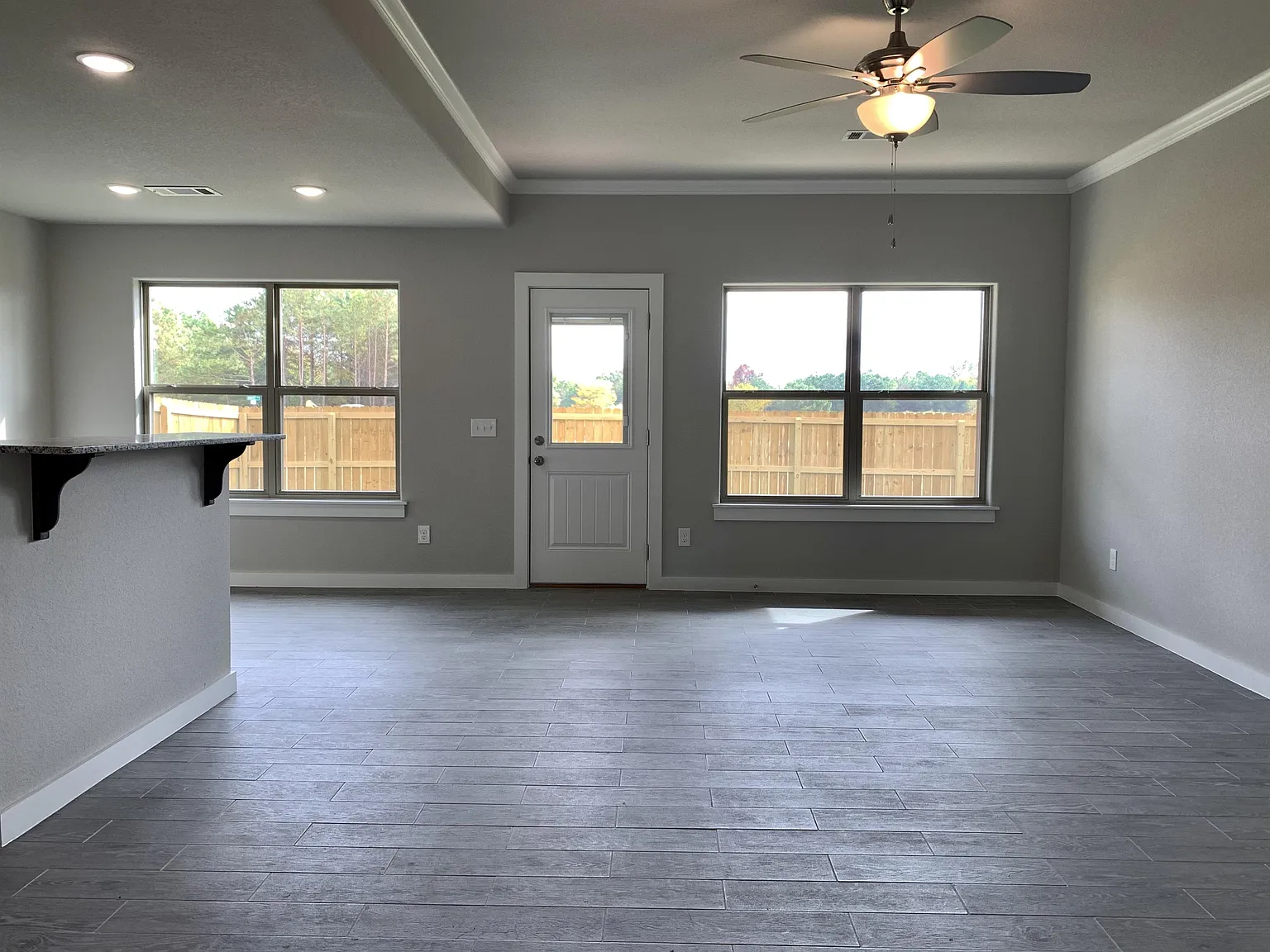 430 & 432 Rineel Ave - 432 — Photo 3