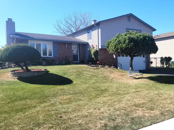 448 Sundance Dr, Bartlett, IL 60103