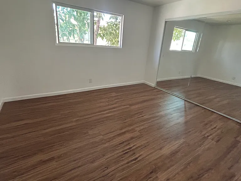 4740 Bandera St — Photo 8