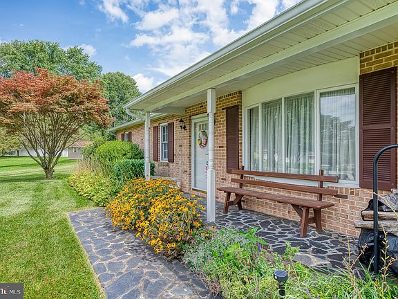 4th image of 3900 Belleguard Ct