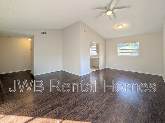 4th image of 6291 Dickens Dr