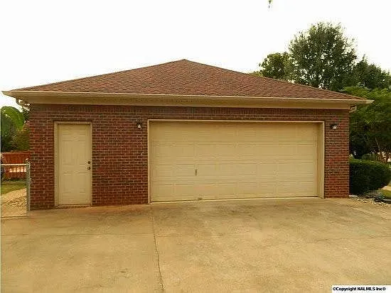 garage -attached