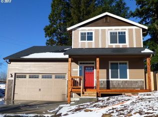 235 SE Oak View Ln, Estacada, OR 97023