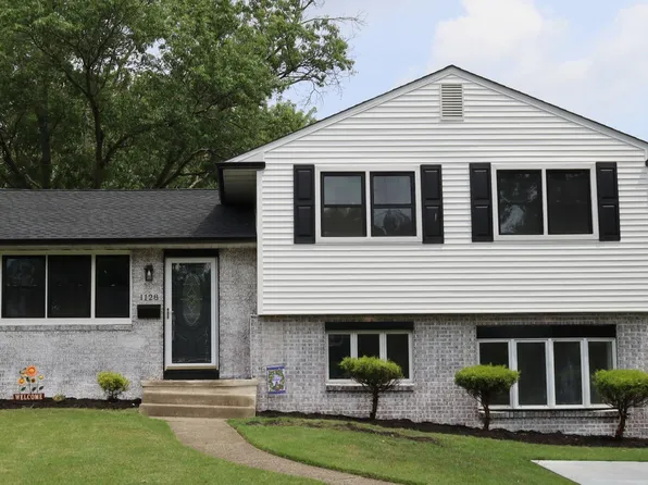1128 W Valleybrook Rd, Cherry Hill, NJ 08034