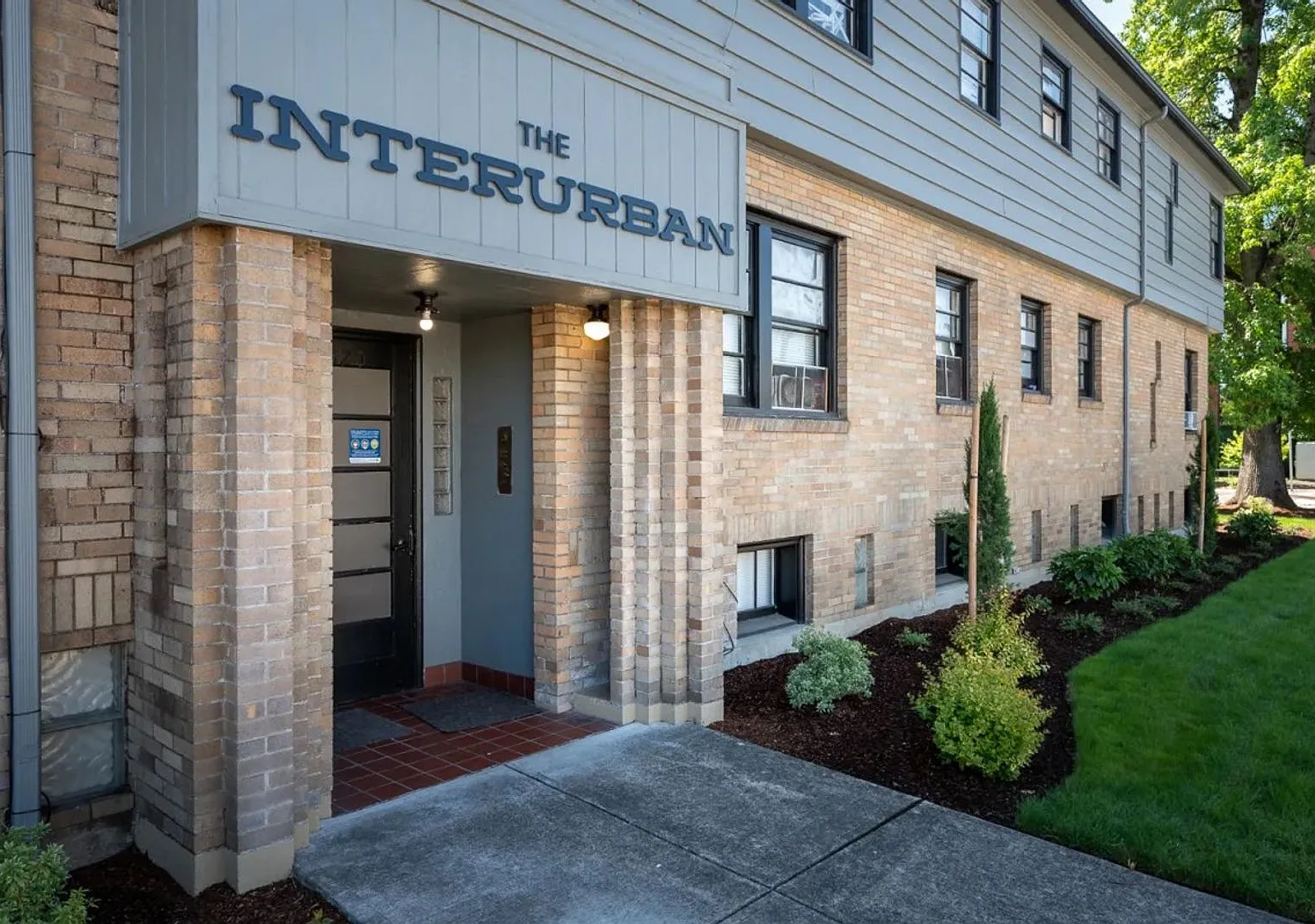 The Interurban Apartments — Photo 1