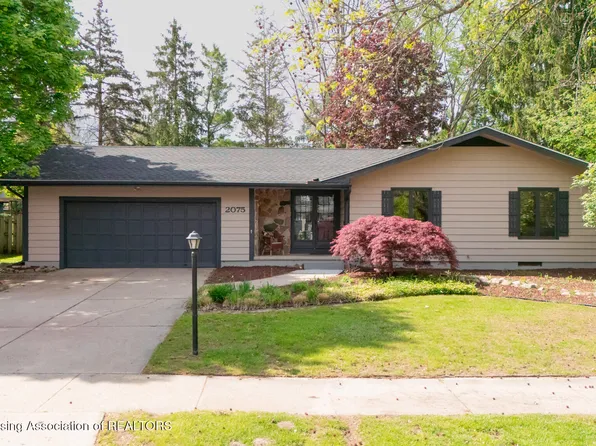 2075 Shagbark Ln, Okemos, MI 48864