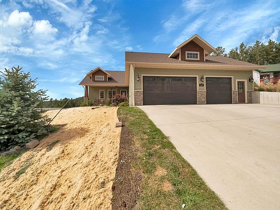 2nd image of 197 Rainbow Ridge Ct