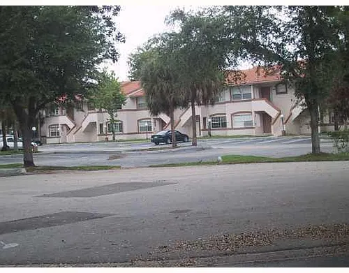 11441 NW 42nd St Photo 1