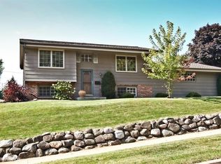 1528 N 12th Ave, West Bend, WI 53090