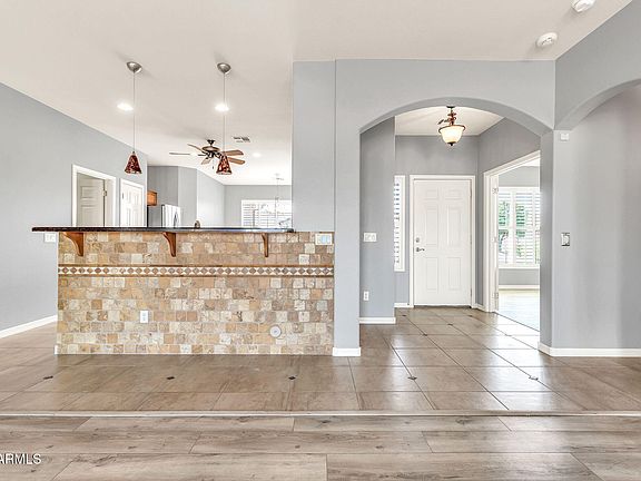 3rd image of 3730 E COLONIAL Drive E