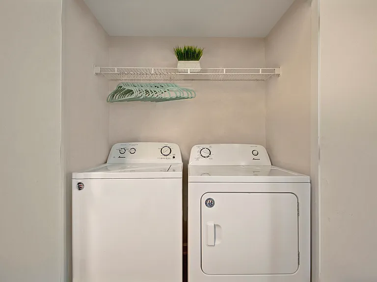 In-unit Washer & Dryer