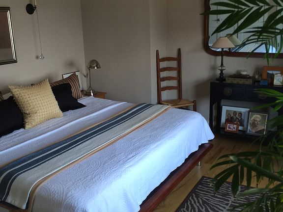 4th image of 80 N Moore St APT 36C