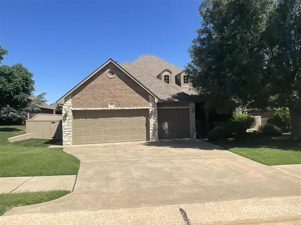 601 Ash Grove Cir, Edmond, OK 73003