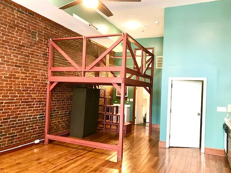 1206 Main St #1 — Photo 12