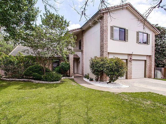 2nd image of 19714 Encino Knoll St