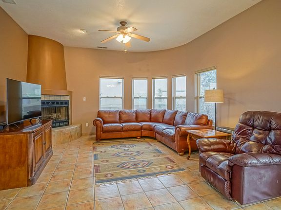 5th image of 4908 Creek Pl NW
