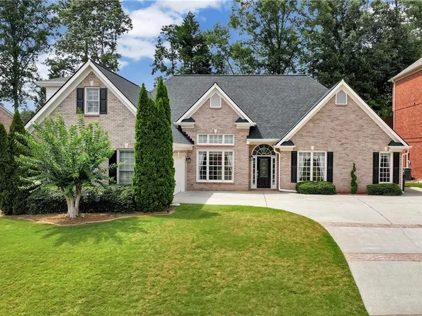1748 Honey Tree Pl, Hoschton, GA 30548