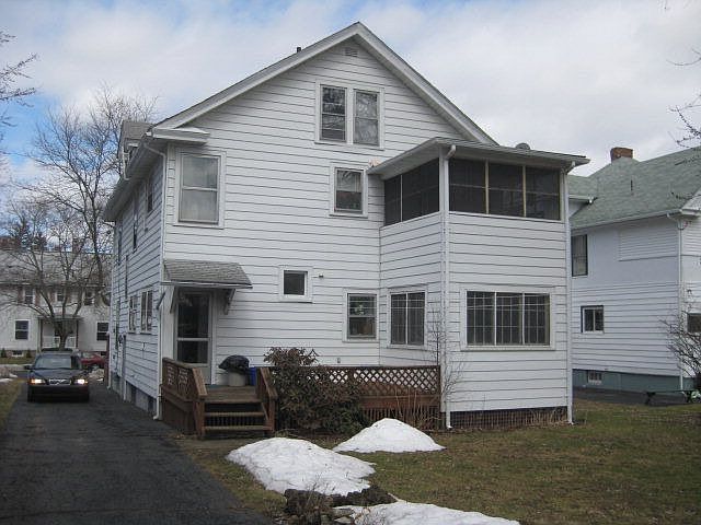 2nd image of 801 Winsor Ave