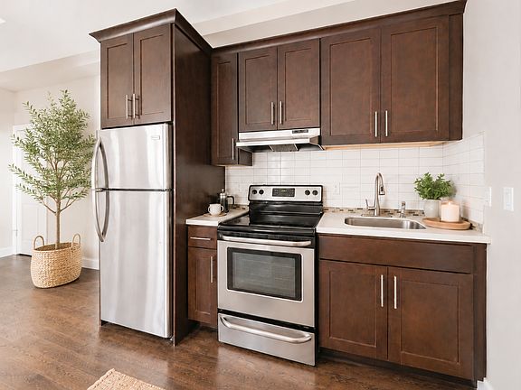 4th image of 570 Putnam Ave APT 1