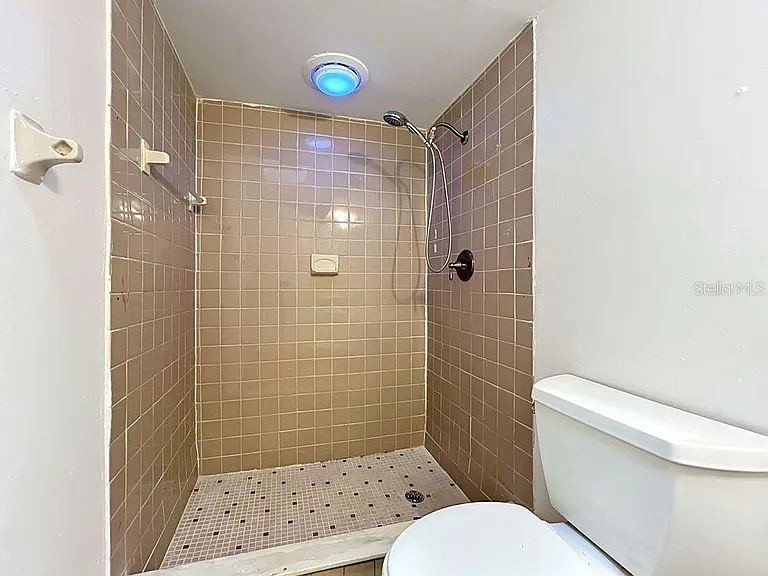 5214 2nd St — Photo 39