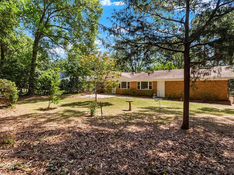 3108 Briarwood Dr — Photo 36