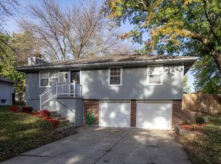312 SE Crescent St, Lees Summit, MO 64063