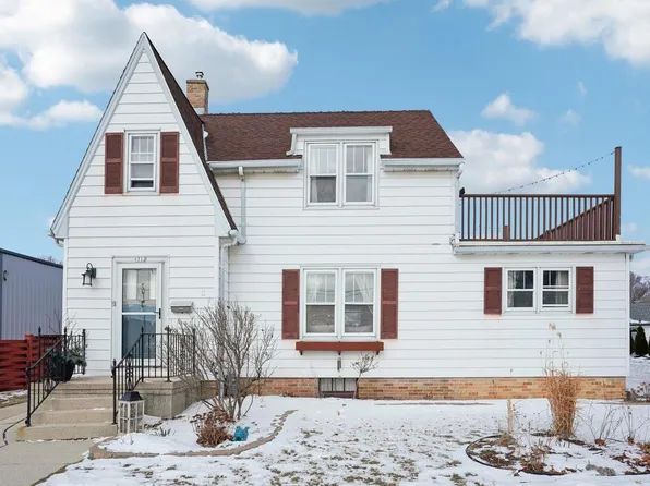 1712 Saemann AVENUE, Sheboygan, WI 53081