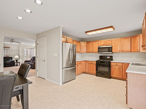 5th image of 11629 Homestead Village Ct #11629