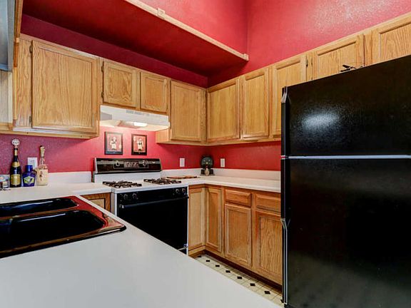 5th image of 8629 Little Field Way
