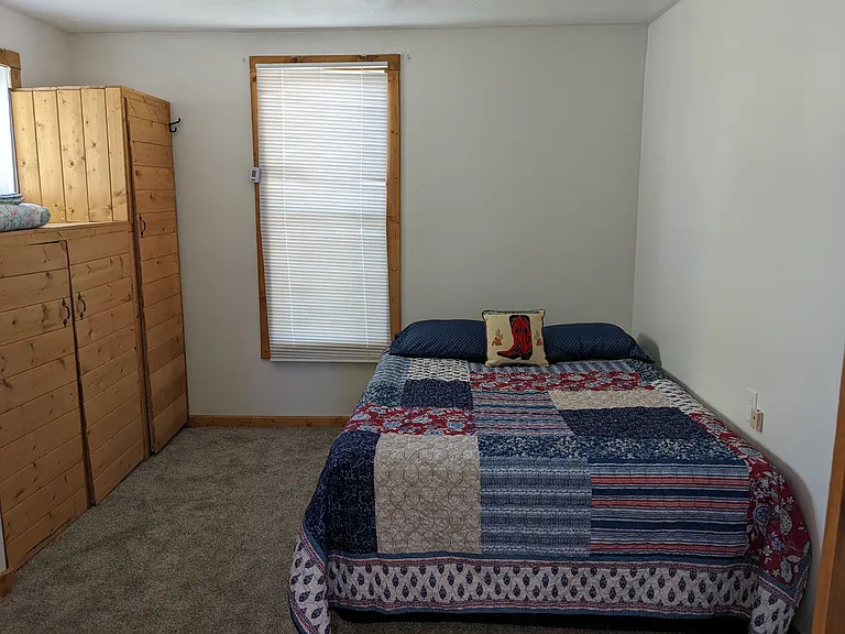 330 Myers St — Photo 6