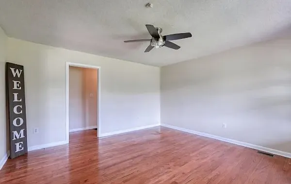 3 bed, 1726 sqft, $1,700 — Photo 4