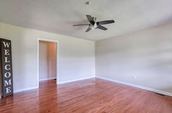 4th image of 235 High St