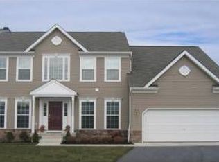 101 Graystone Ct, Dillsburg, PA