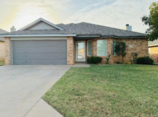 10704 Akron Ave, Lubbock, TX 79423