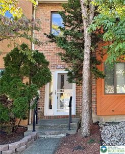 195 Shiloh Ct, Whitehall, PA, 18052