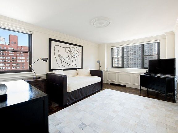 5th image of 315 E 72nd St APT 17H