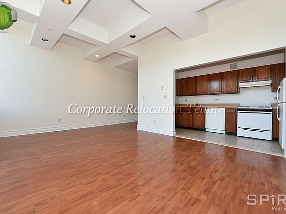 4th image of 45-02 Ditmars Blvd #516