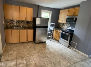 114 Harriet St FLOOR 2, Providence, RI 02905