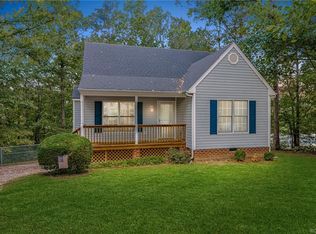 3712 W Autumn Dr, North Dinwiddie, VA 23803